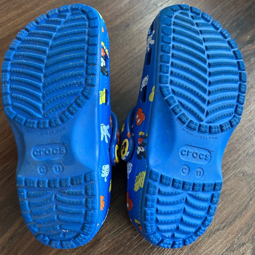 CROCS Kids Blue Mickey Mouse Sandals - Picture 5 of 6